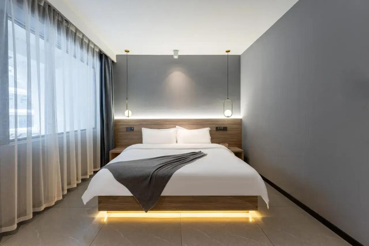 Yangshuo Emoji Youth Hostel Exterior photo